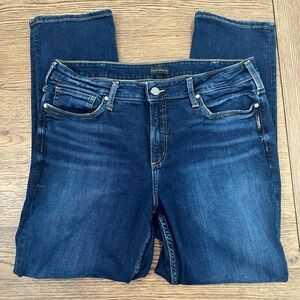 EUC Silver Women’s Avery Straight Jeans - 16 - Dark Wash